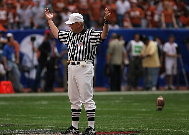 量依赖于比 量依赖于比